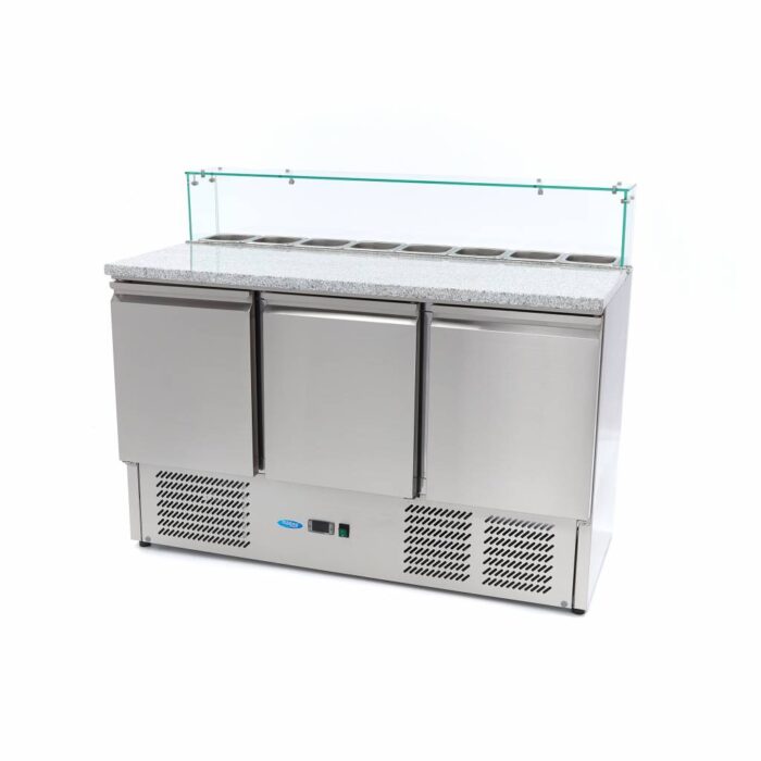 Pitsa ettevalmistamise külmik – 137 cm – 3 ust – mahutab 8 x 1/6 GN – koos klaaskattega - Image 1